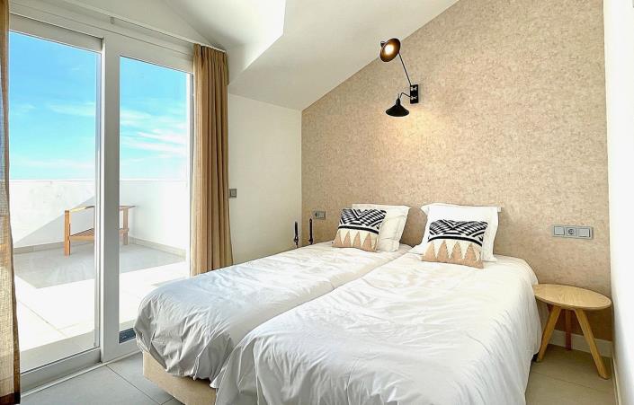 Image No.17-3 Bed Penthouse for sale