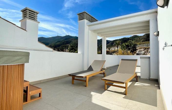 Image No.24-3 Bed Penthouse for sale