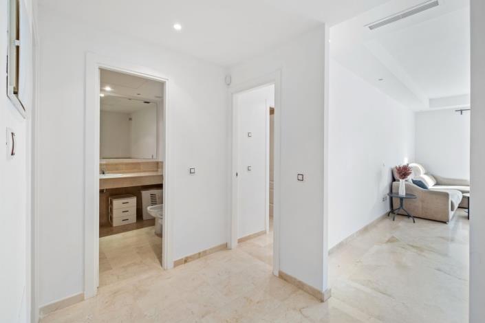 Image No.20-2 Bed Apartment for sale