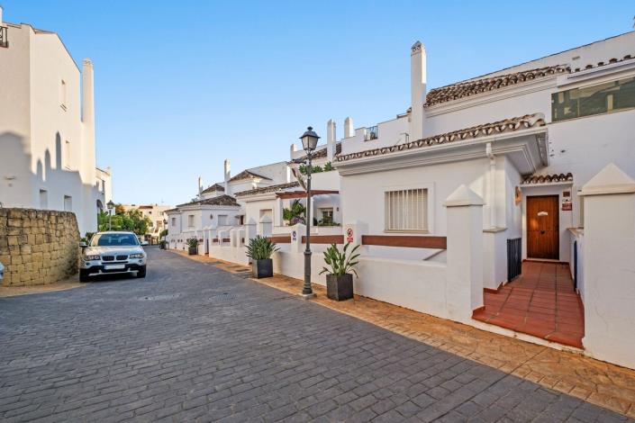 Image No.26-2 Bed Apartment for sale