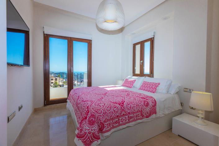 Image No.17-4 Bed Villa for sale
