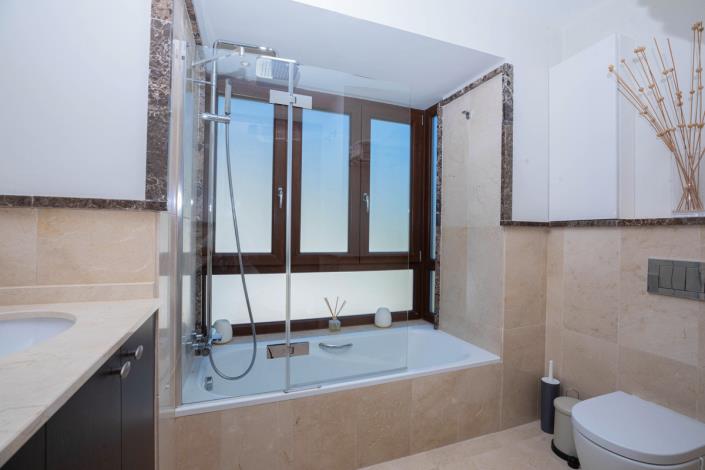 Image No.22-4 Bed Villa for sale