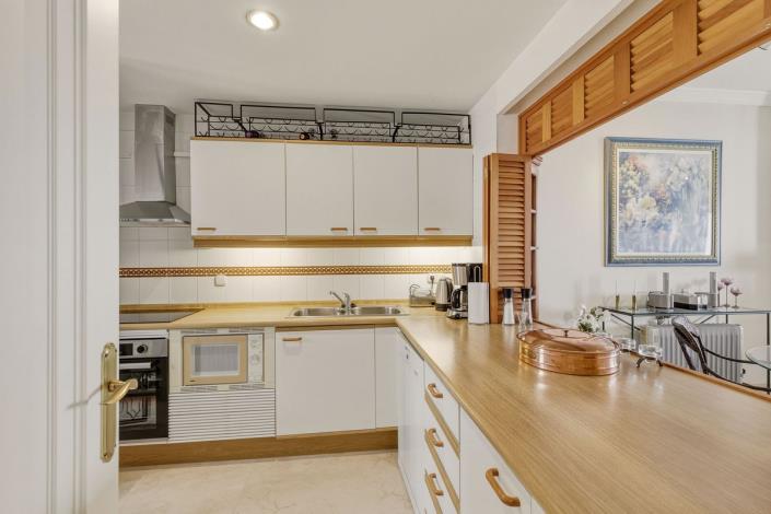 Image No.8-2 Bed Apartment for sale