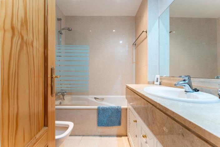 Image No.17-2 Bed Apartment for sale