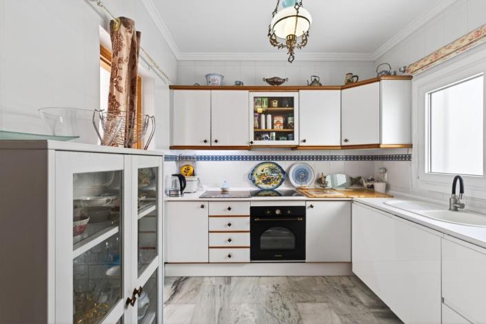 Image No.6-4 Bed Townhouse for sale