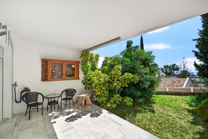 Image No.17-4 Bed Townhouse for sale
