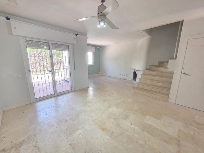 Image No.5-3 Bed Townhouse for sale