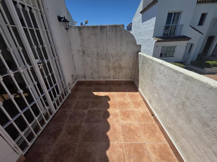 Image No.15-3 Bed Townhouse for sale