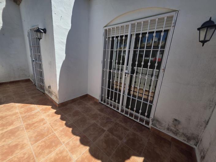 Image No.17-3 Bed Townhouse for sale