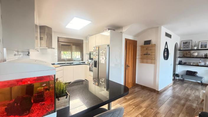 Image No.5-3 Bed Townhouse for sale