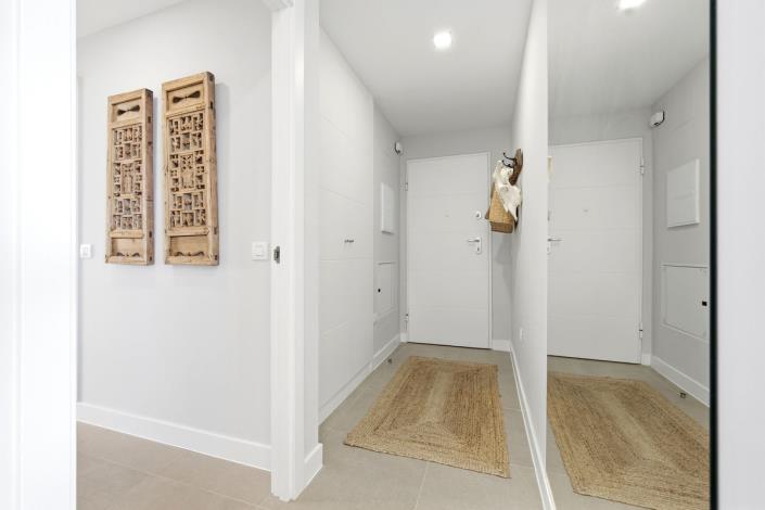 Image No.25-3 Bed Apartment for sale