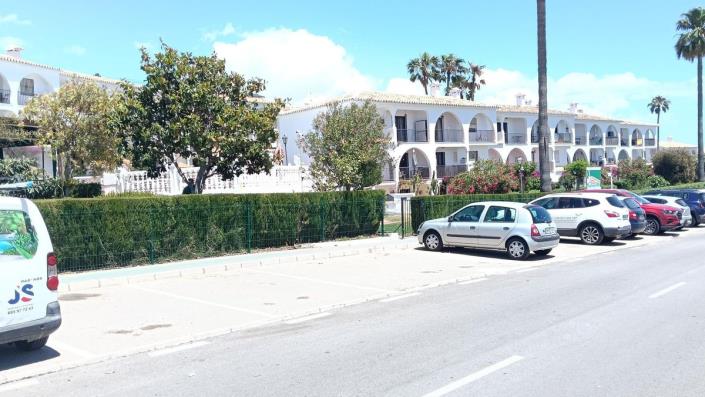 Image No.22-2 Bed Apartment for sale