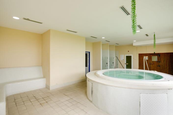 Image No.19-2 Bed Apartment for sale
