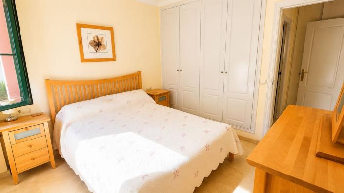 Image No.12-2 Bed Apartment for sale