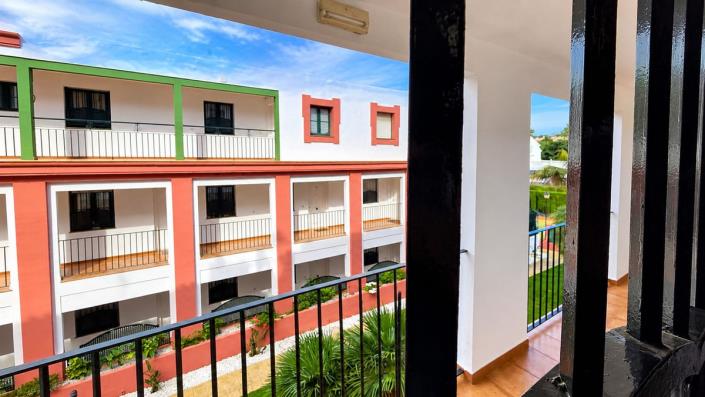 Image No.26-2 Bed Apartment for sale