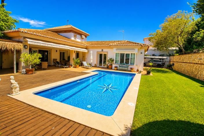 Image No.3-6 Bed Villa / Detached for sale