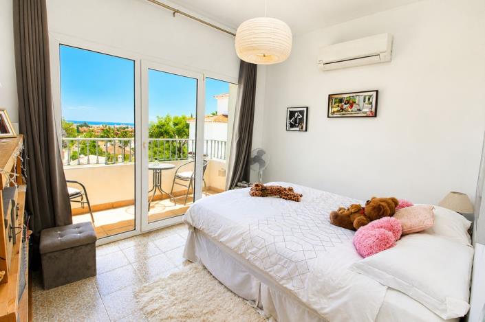 Image No.23-6 Bed Villa / Detached for sale