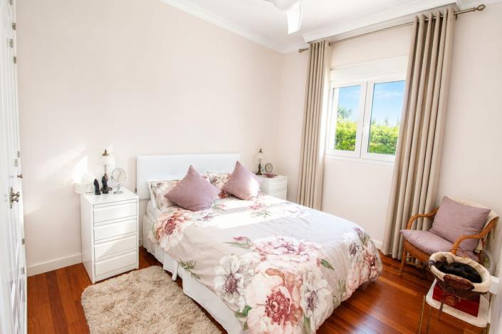 Image No.25-6 Bed Villa / Detached for sale