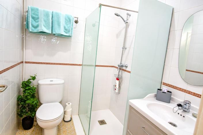Image No.28-6 Bed Villa / Detached for sale