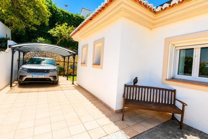 Image No.37-6 Bed Villa / Detached for sale