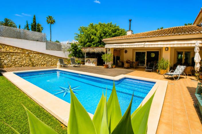 Image No.39-6 Bed Villa / Detached for sale