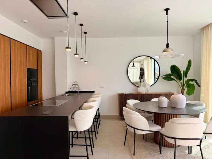 Image No.6-3 Bed Duplex for sale