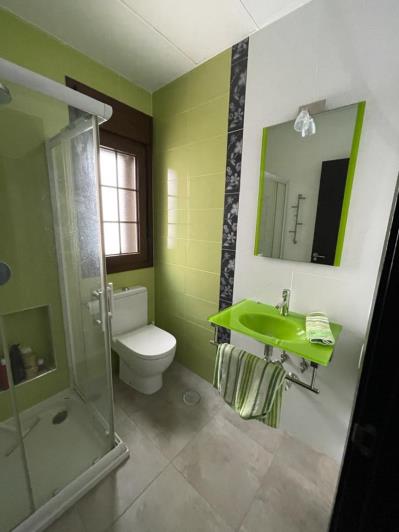 Image No.28-3 Bed Townhouse for sale