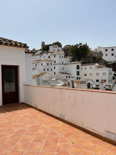 Image No.29-3 Bed Townhouse for sale