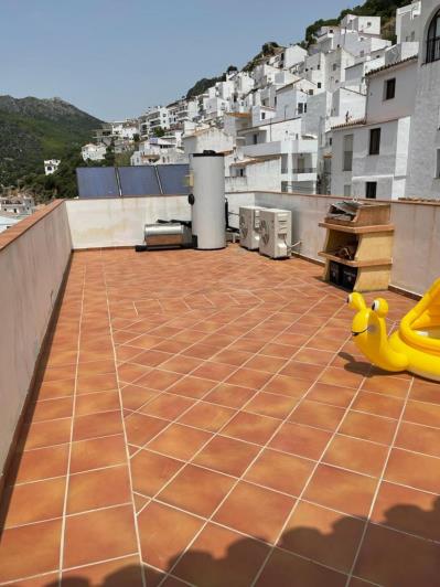Image No.32-3 Bed Townhouse for sale