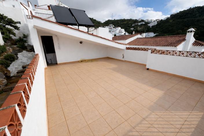 Image No.3-3 Bed Townhouse for sale