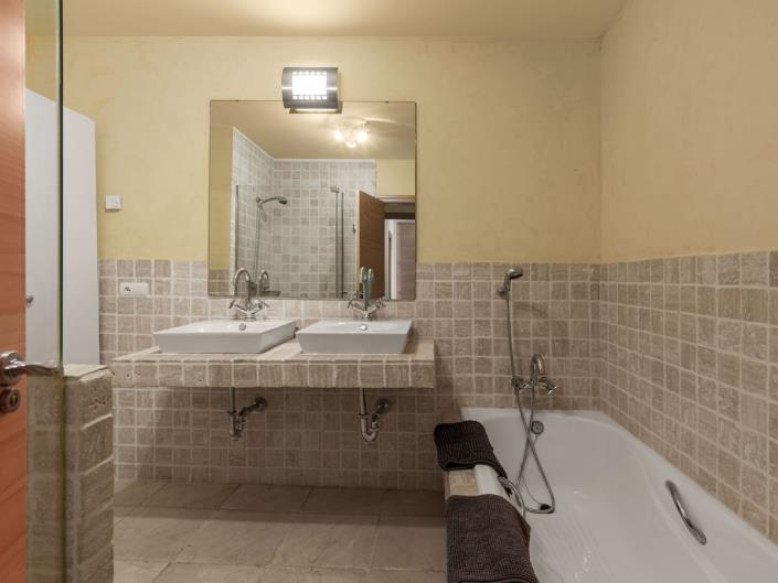 Image No.10-3 Bed Apartment for sale