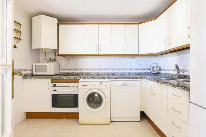 Image No.14-3 Bed Duplex for sale