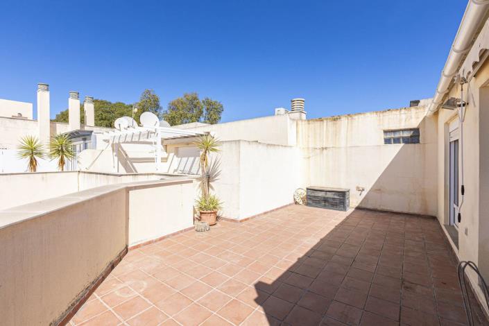 Image No.17-3 Bed Duplex for sale
