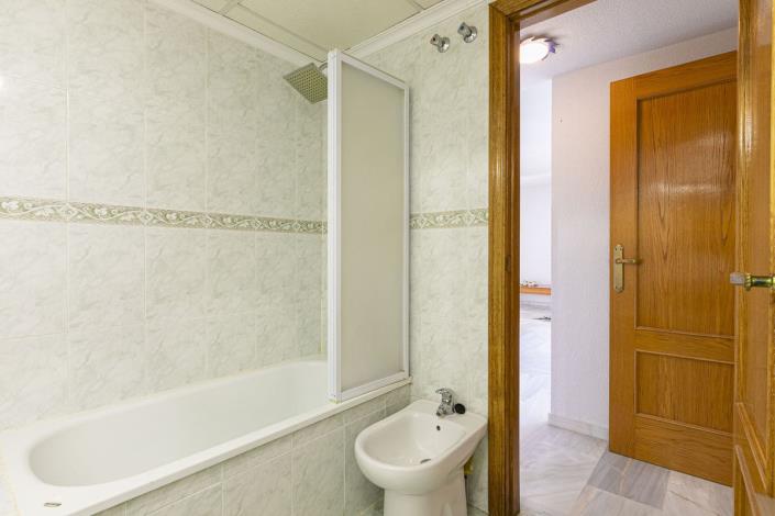 Image No.24-3 Bed Duplex for sale