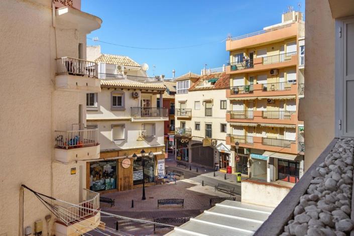 Image No.19-2 Bed Apartment for sale