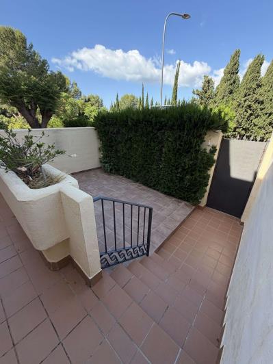 Image No.4-3 Bed Townhouse for sale