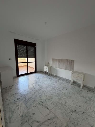 Image No.32-3 Bed Townhouse for sale