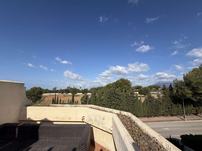 Image No.45-3 Bed Townhouse for sale