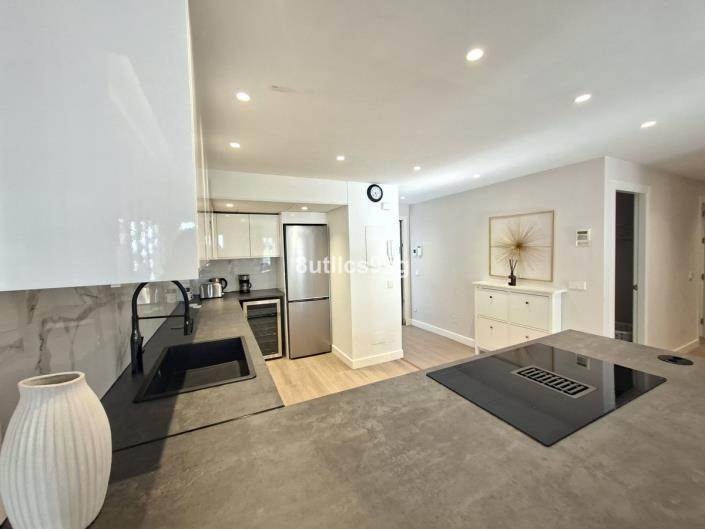 Image No.21-3 Bed Apartment for sale