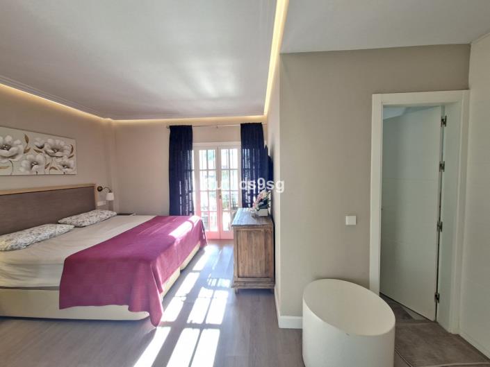 Image No.24-3 Bed Apartment for sale