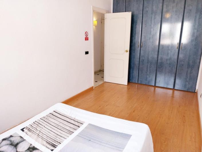 Image No.15-4 Bed Townhouse for sale