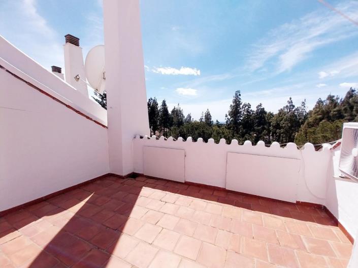Image No.25-4 Bed Townhouse for sale