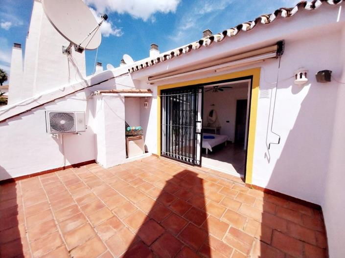 Image No.28-4 Bed Townhouse for sale