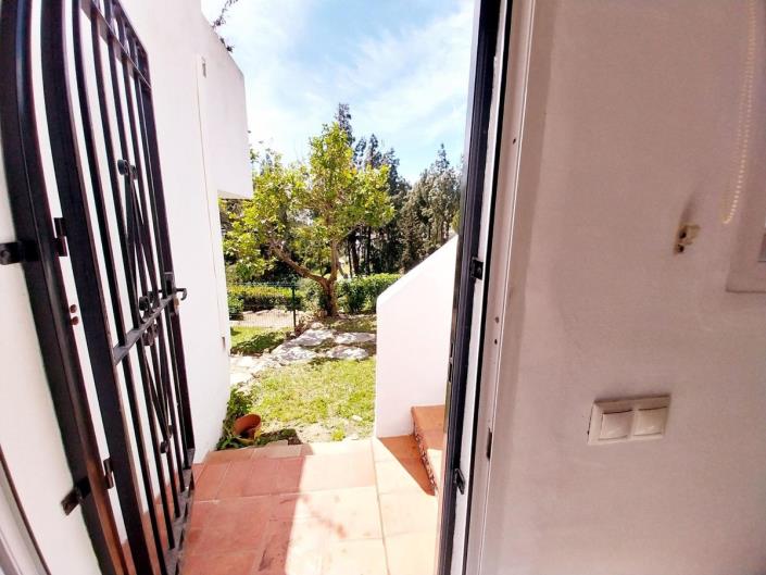 Image No.40-4 Bed Townhouse for sale