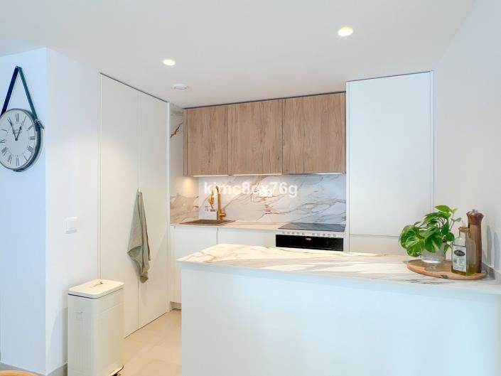Image No.6-3 Bed Apartment for sale