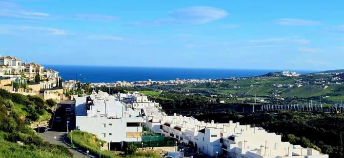 Image No.26-3 Bed Apartment for sale