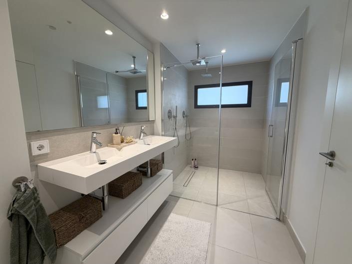 Image No.5-3 Bed Apartment for sale
