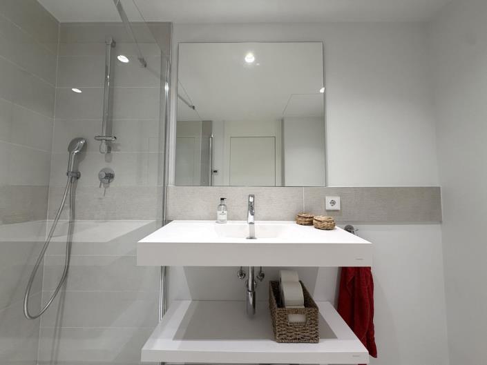 Image No.33-3 Bed Apartment for sale