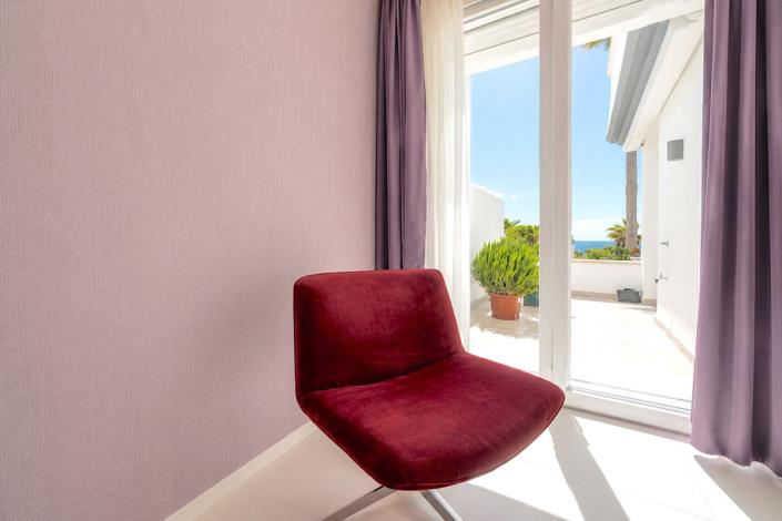 Image No.12-2 Bed Apartment for sale