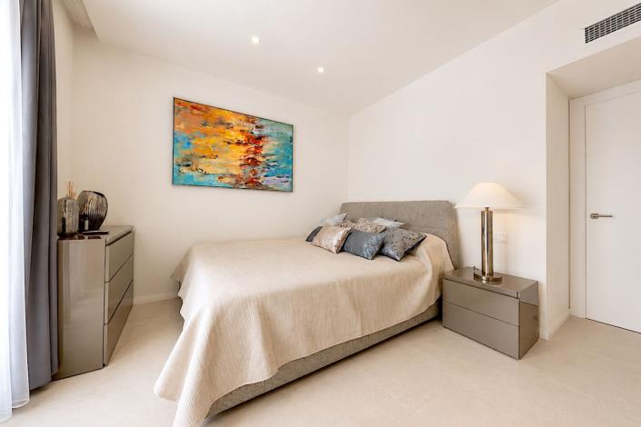 Image No.20-2 Bed Apartment for sale